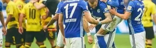  沙尔克04历史性降级引发球迷抗议潮  