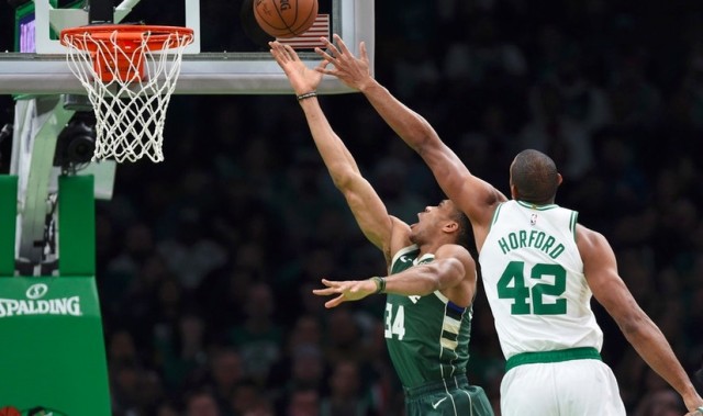  凯尔特人逆转雄鹿锁定东部决赛席位  