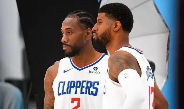  快船乔治复出首战砍下28+8+6  